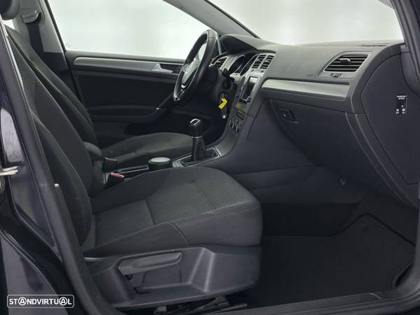 VW Golf 1.6 TDi BlueMotion Confortline - 29