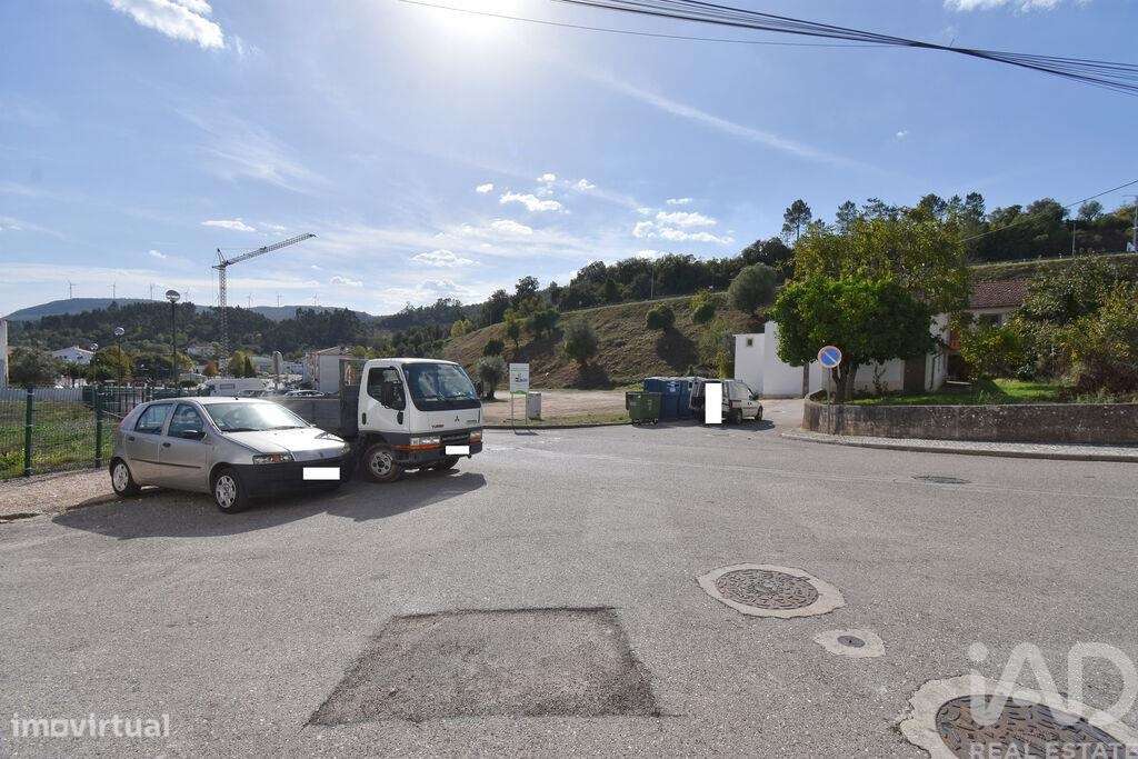 Loja / Estabelecimento Comercial em São Miguel, Santa Eufémia e Rabaça - Grande imagem: 4/17