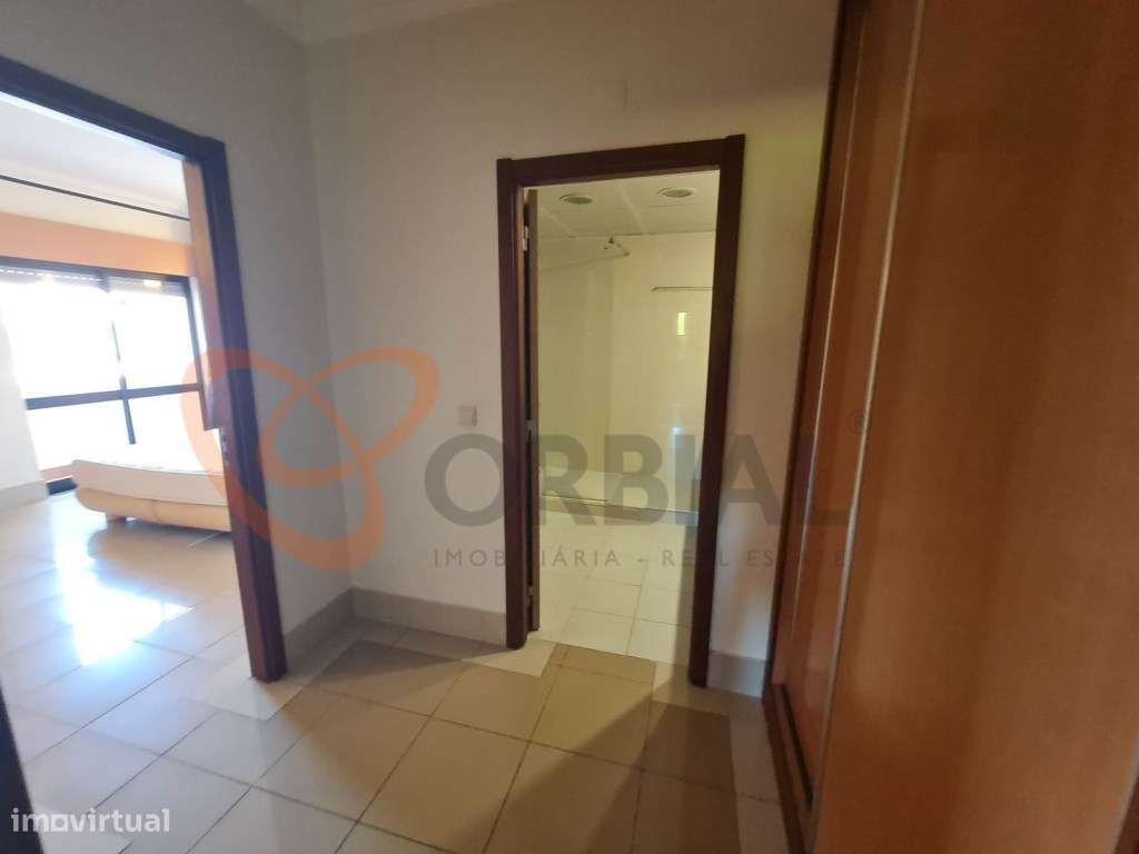 Fantástico apartamento T1 para venda em Albufeira com piscina-9