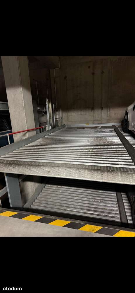 OKAZJA!!! Dwa miejsca postojowe w garażu podziemnym