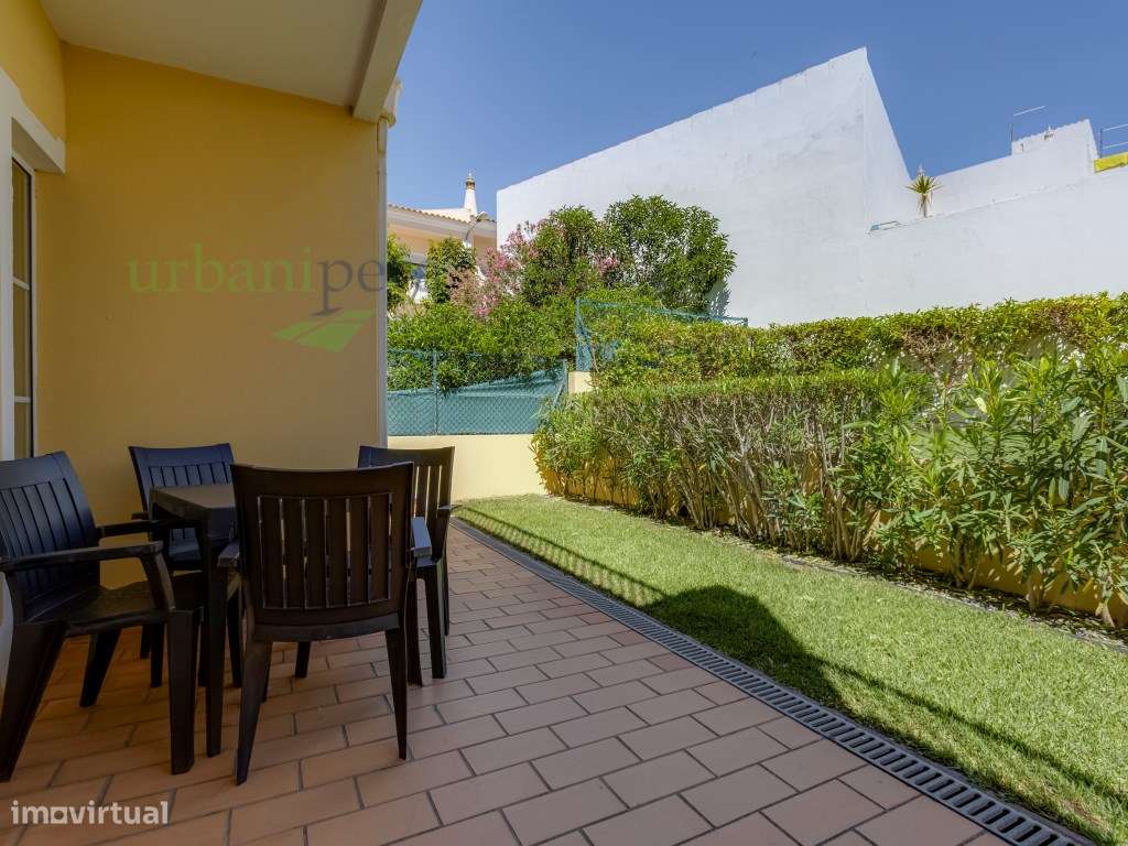 Apartamento T2 frente piscina-16