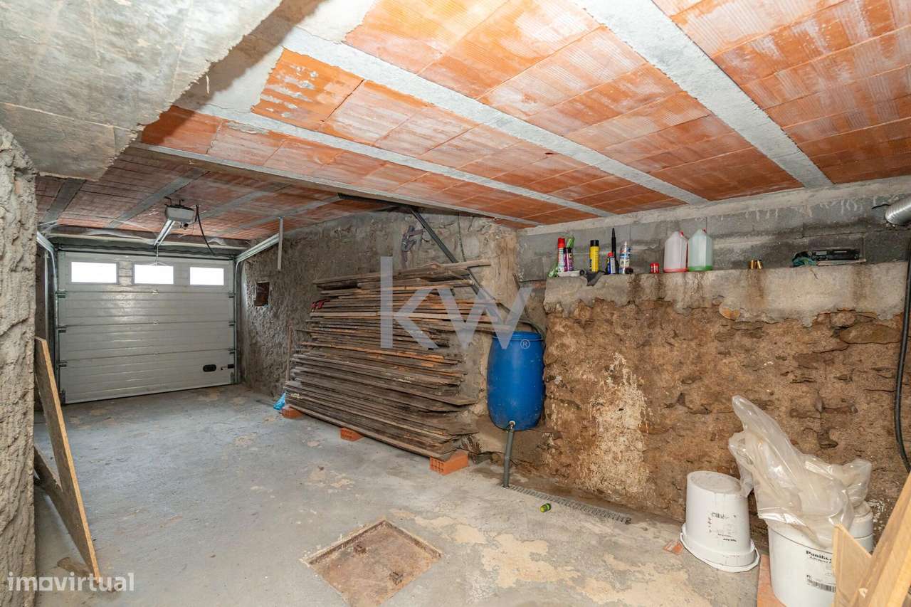 Moradia T3 com Garagem em Figueira do Lorvão, Penacova-13