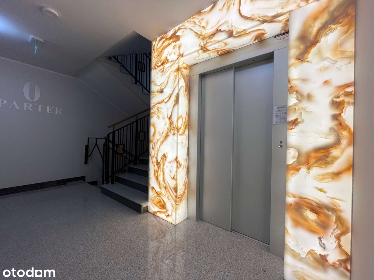 OKAZJA! Nowe 3 pokoje z balkonem, garażem i komórką, od zaraz – Huzar-15