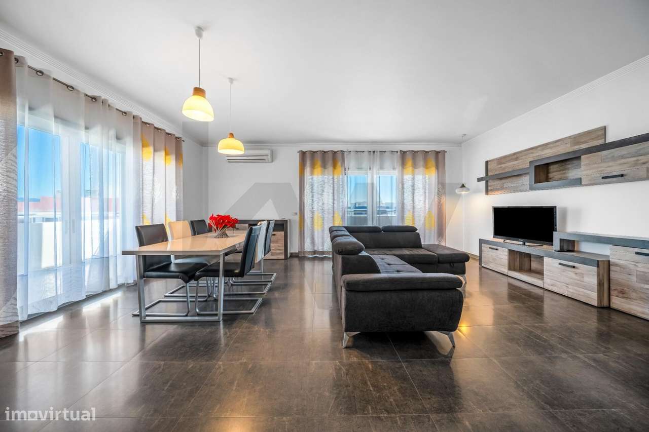 APARTAMENTO T3 | EDIFÍCIO TITÃ | PORTIMÃO