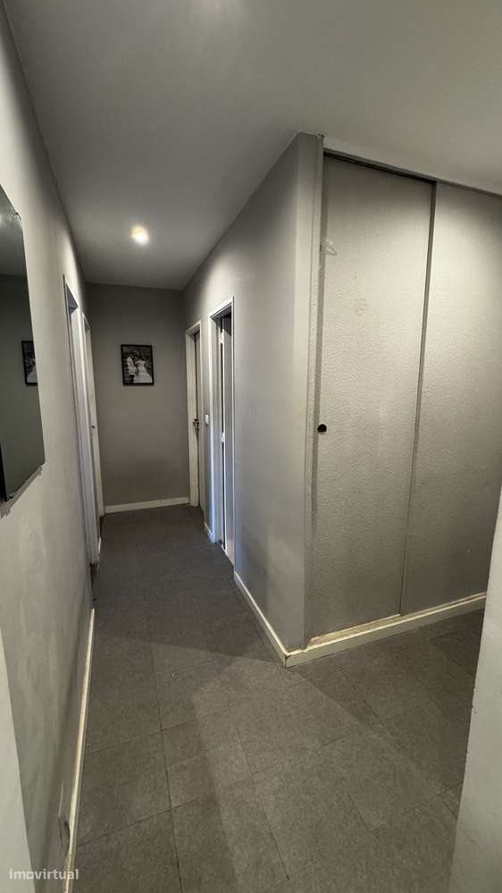 Apartamento Remodelado na Rua Jorge Claro em Setúbal - Grande imagem: 4/9