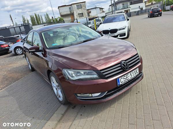 Volkswagen Passat 2.0 TDI Comfortline DSG - 10