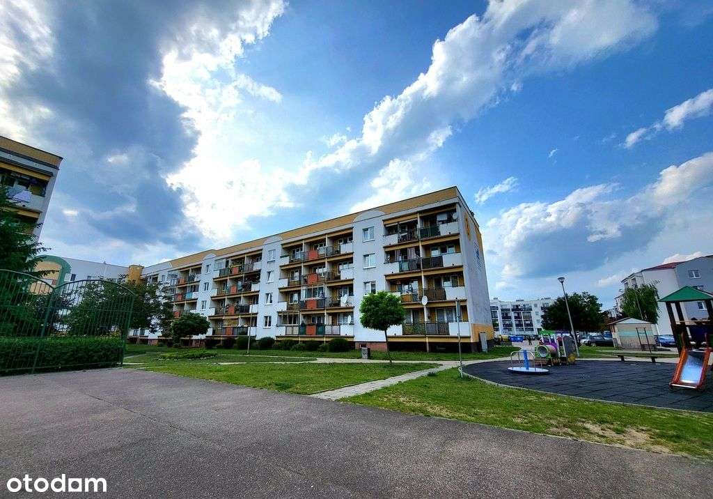 * * 2 pokoje do wejścia * * osiedle Bacieczki* *-17