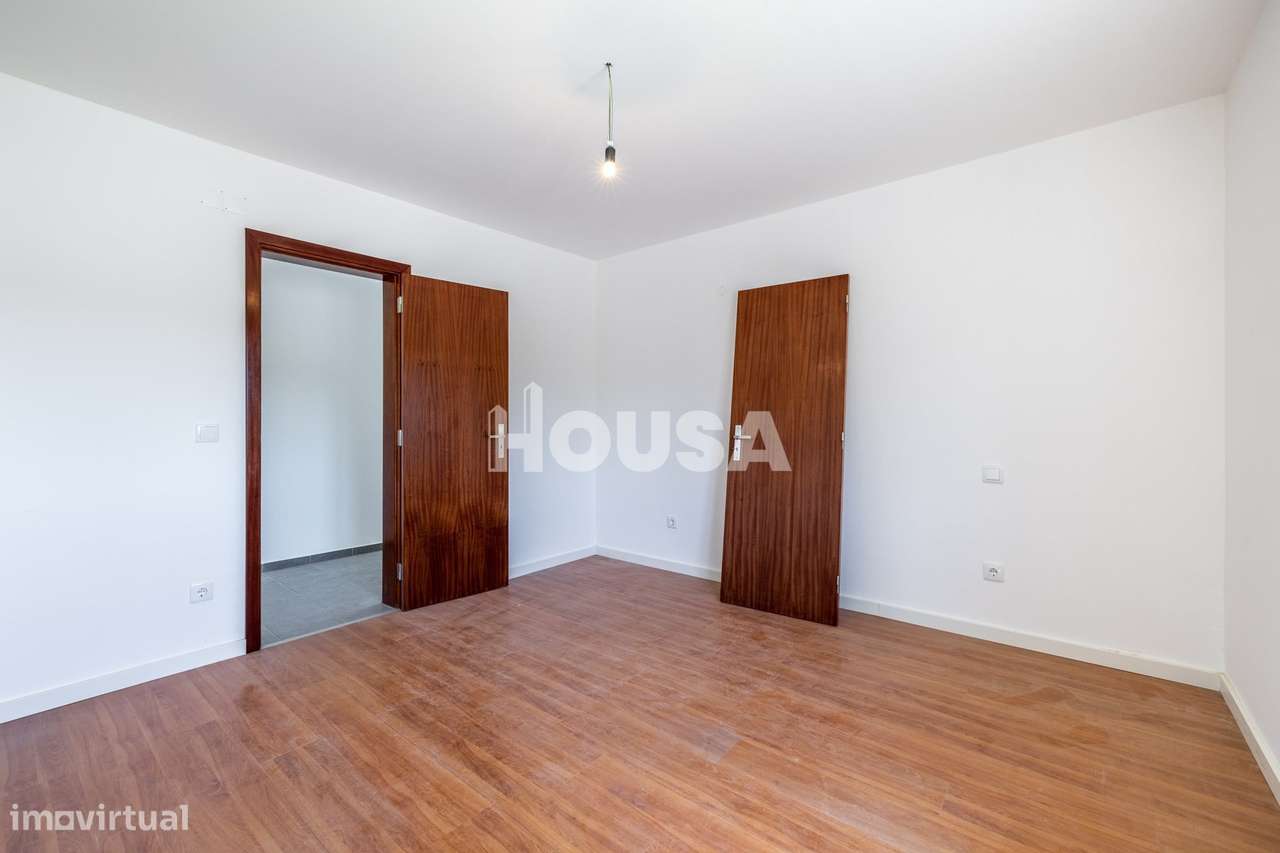 Moradia T3 Renovada | Azoia – Leiria-21