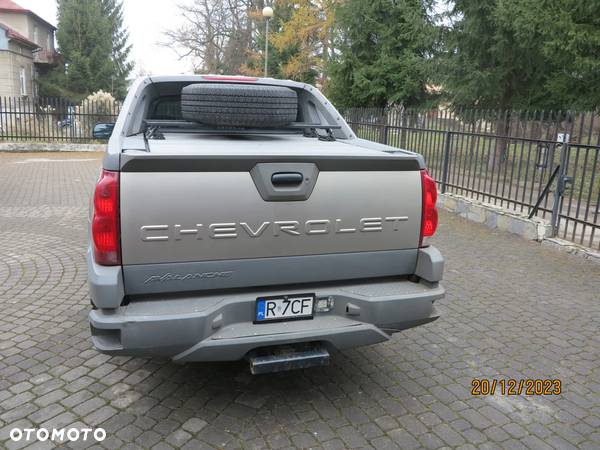 Chevrolet Avalanche 5.3 LS 4WD - 3