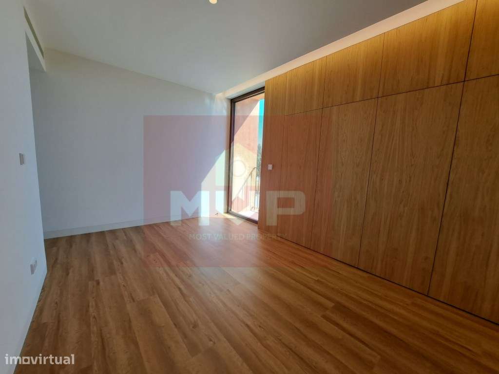 Moradia V3 com piscina e garagem em Vilamoura-29