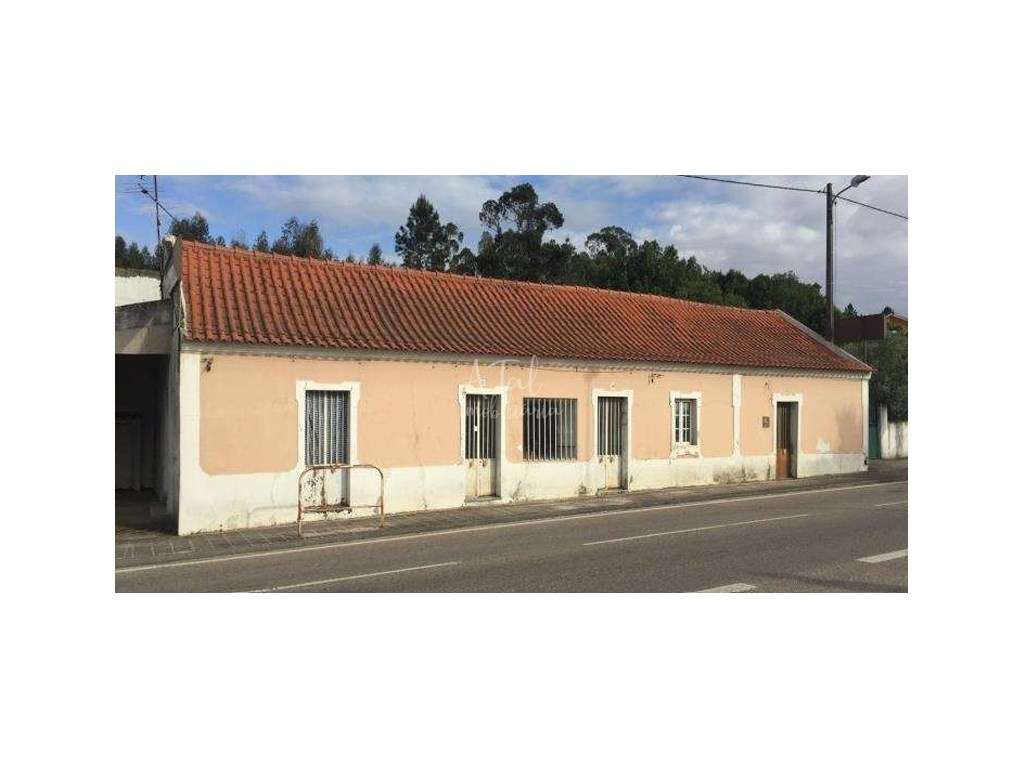 Moradia para Recuperar - Grande imagem: 3/9