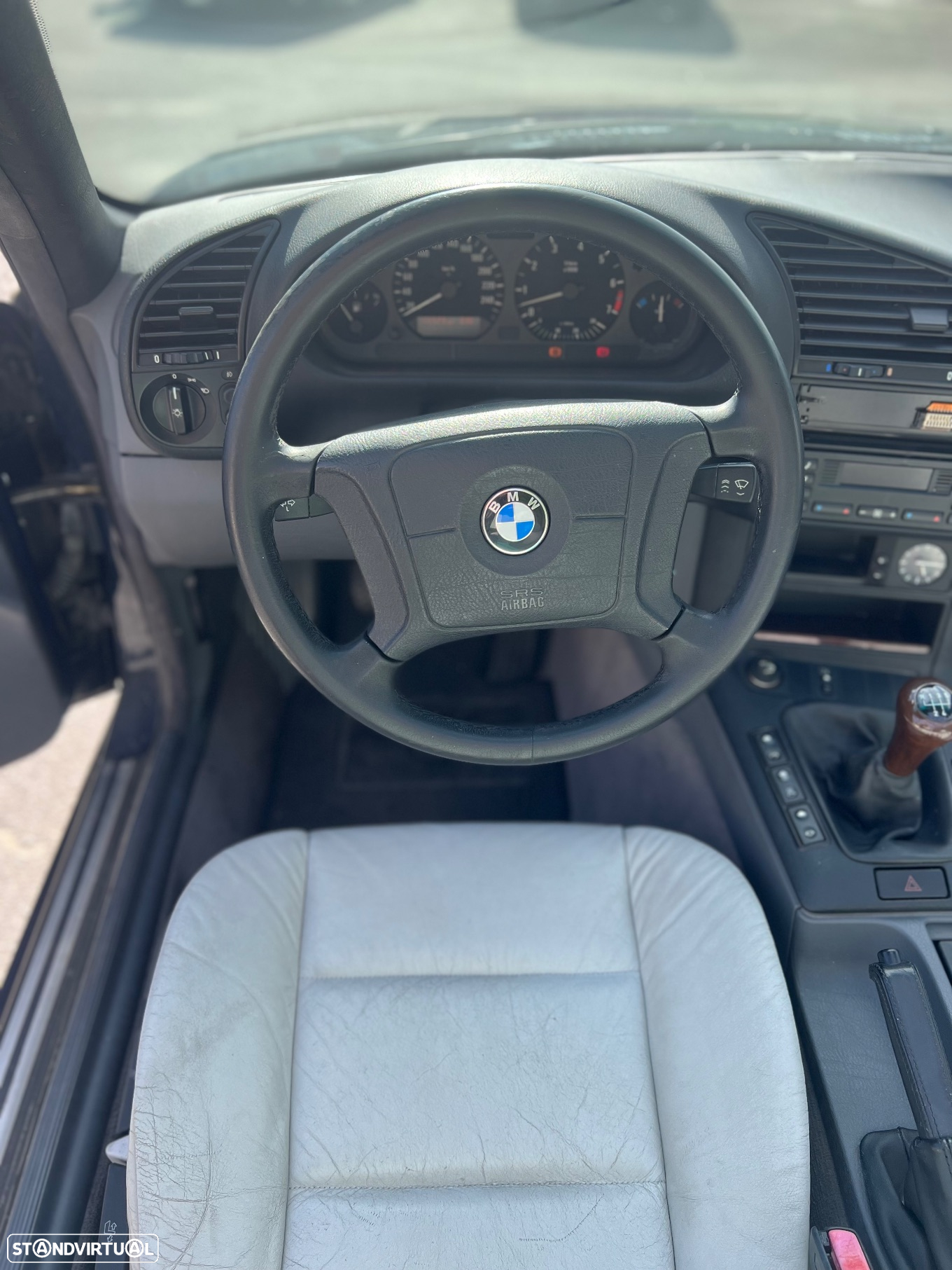 BMW 320 - 13