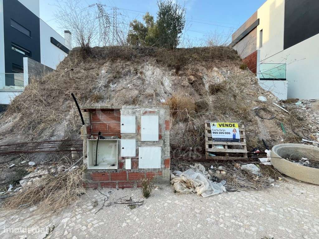 Terreno com projeto na Urbanização dos Terraços du Moulin, Vialonga - Grande imagem: 2/17