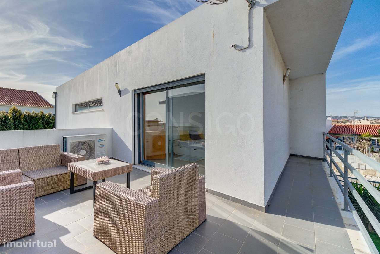 Moradia com 170 m², jardim, zona de barbecue e estacionamento para dua-43