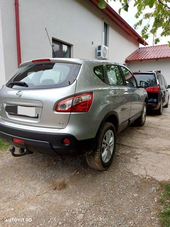 Nissan Qashqai 1.6 DCi 4 x 4 DPF acenta - 8