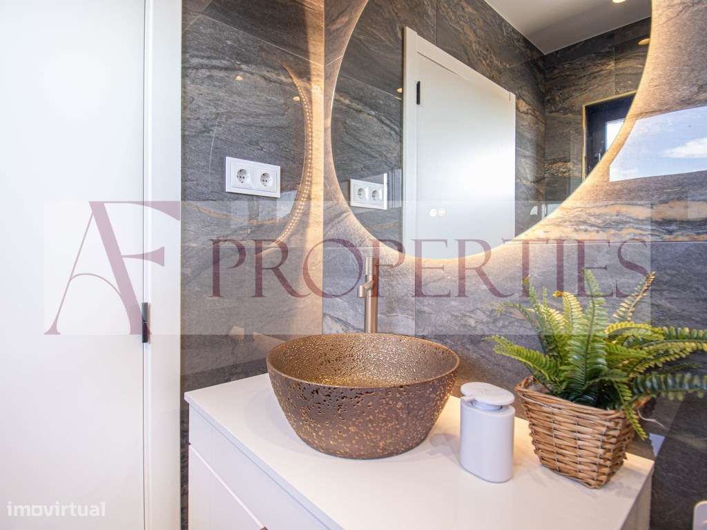 Moradia de luxo isolada com piscina aquecida, jardim e acabamentos ...-29