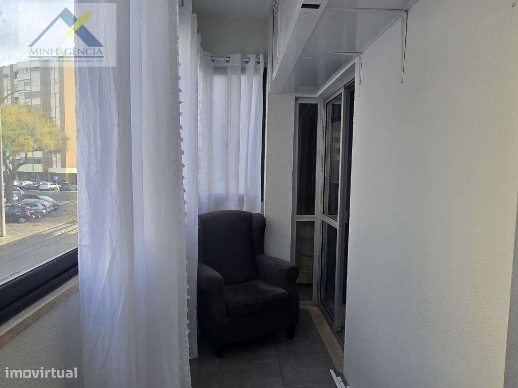 Apartamento T1 com varanda no Bonfim em Setúbal-17