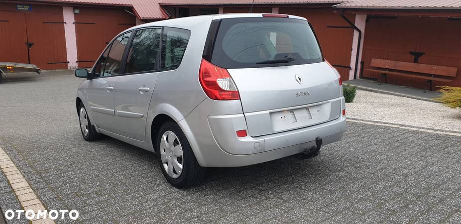 Renault Grand Scenic - 6