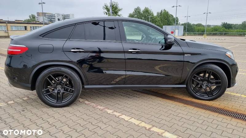 Mercedes-Benz GLE - 9