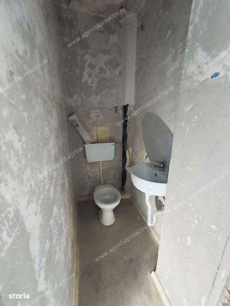 Apartament 3 camere, etaj 1, la doi pași de strada principală-6