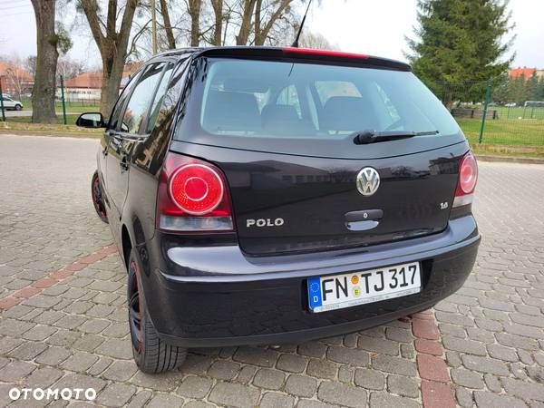 Volkswagen Polo 1.4 16V Trendline - 9