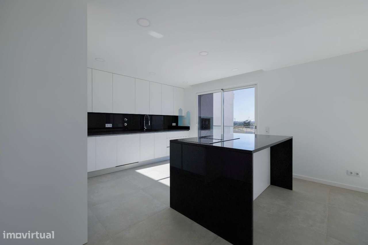 Moradia V3+1 c/ garagem - M.G - Grande imagem: 5/27