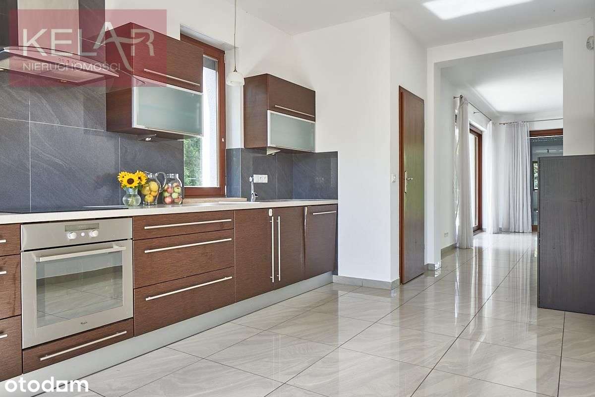 Borek koło szkoły międzynarodowej. Duży, wygodny.-5