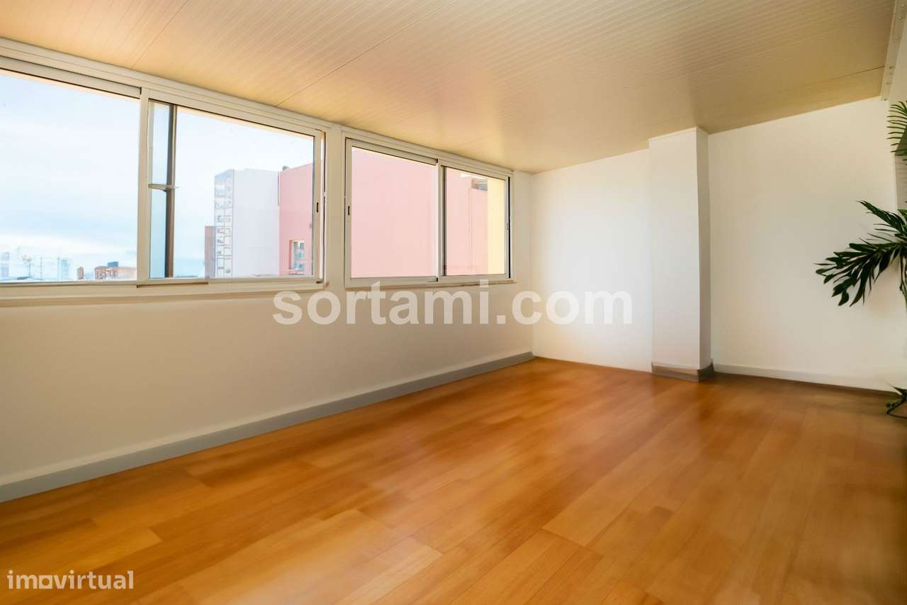 Apartamento T2+2 Venda em Faro (Sé e São Pedro),Faro - Grande imagem: 5/16