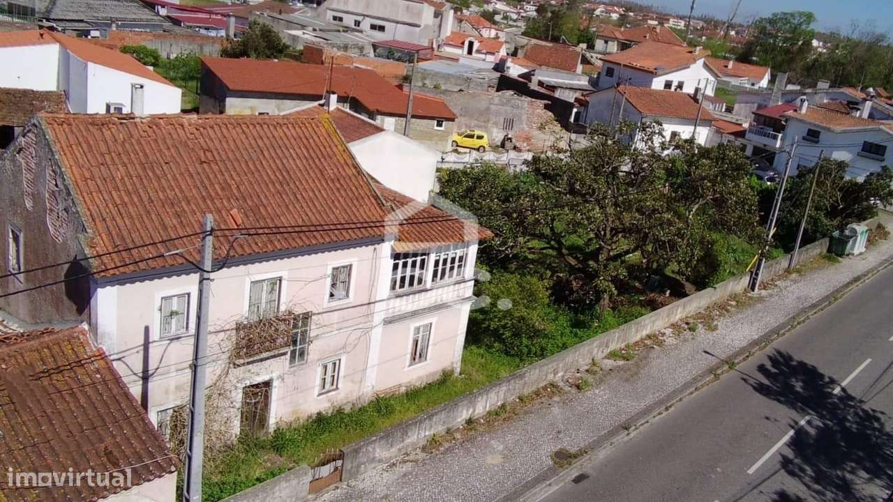 Moradia com elevado potencial na Marinha Grande – Oportunidade de inve-8