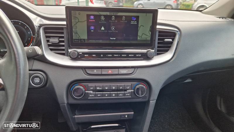 Kia XCeed 1.0 T-GDI Tech+SRF - 33