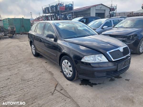 Dezmembram Skoda Octavia 2, an 2008, 1.9 TDI cod BLS, 105 cp - 1