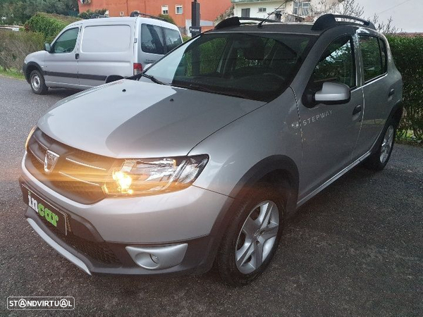 Dacia Sandero 1.5 dCi Stepway - 3