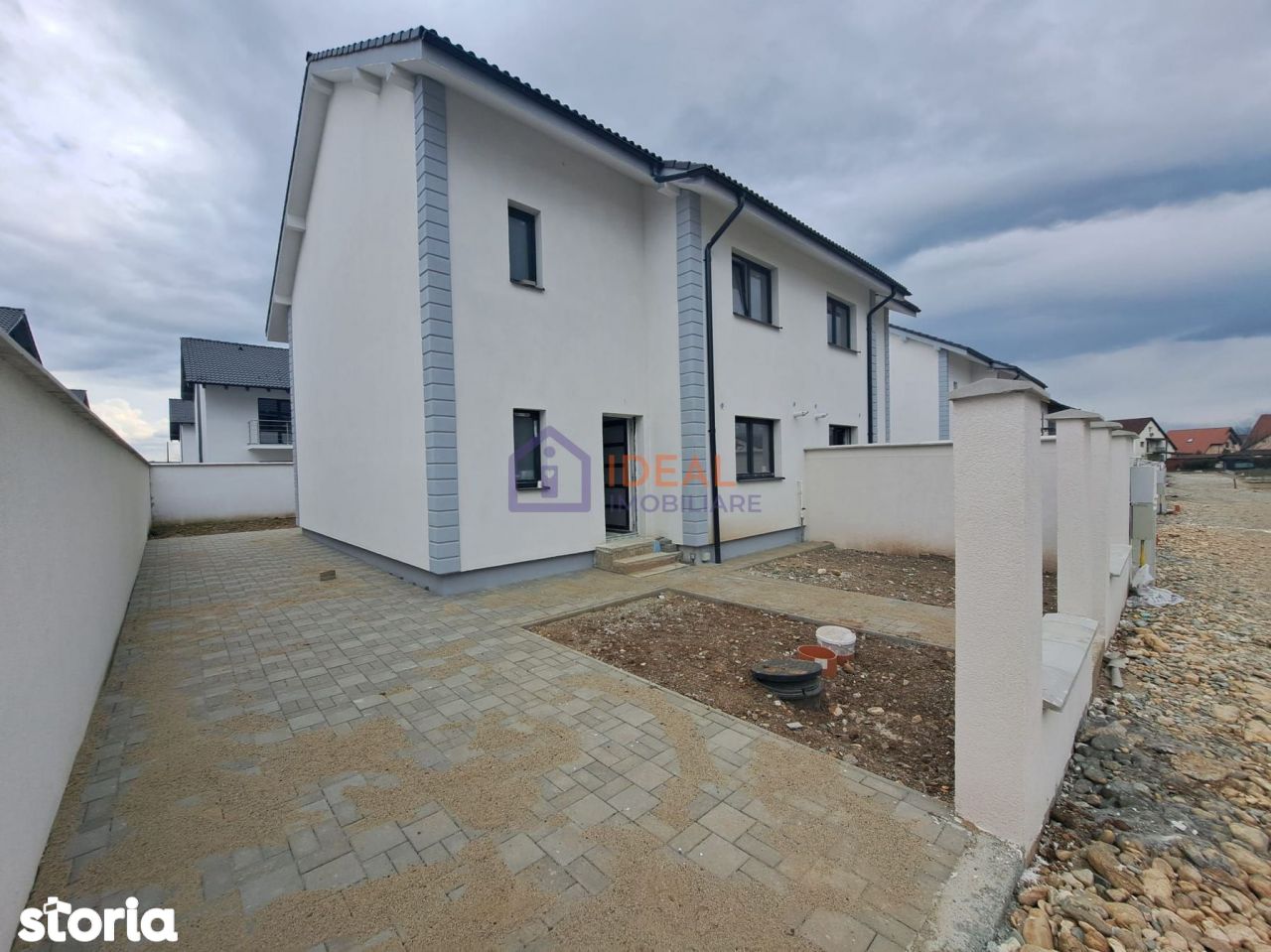 Duplex modern cu 4 camere in Selimbar, zona Triajului - Comision 0%