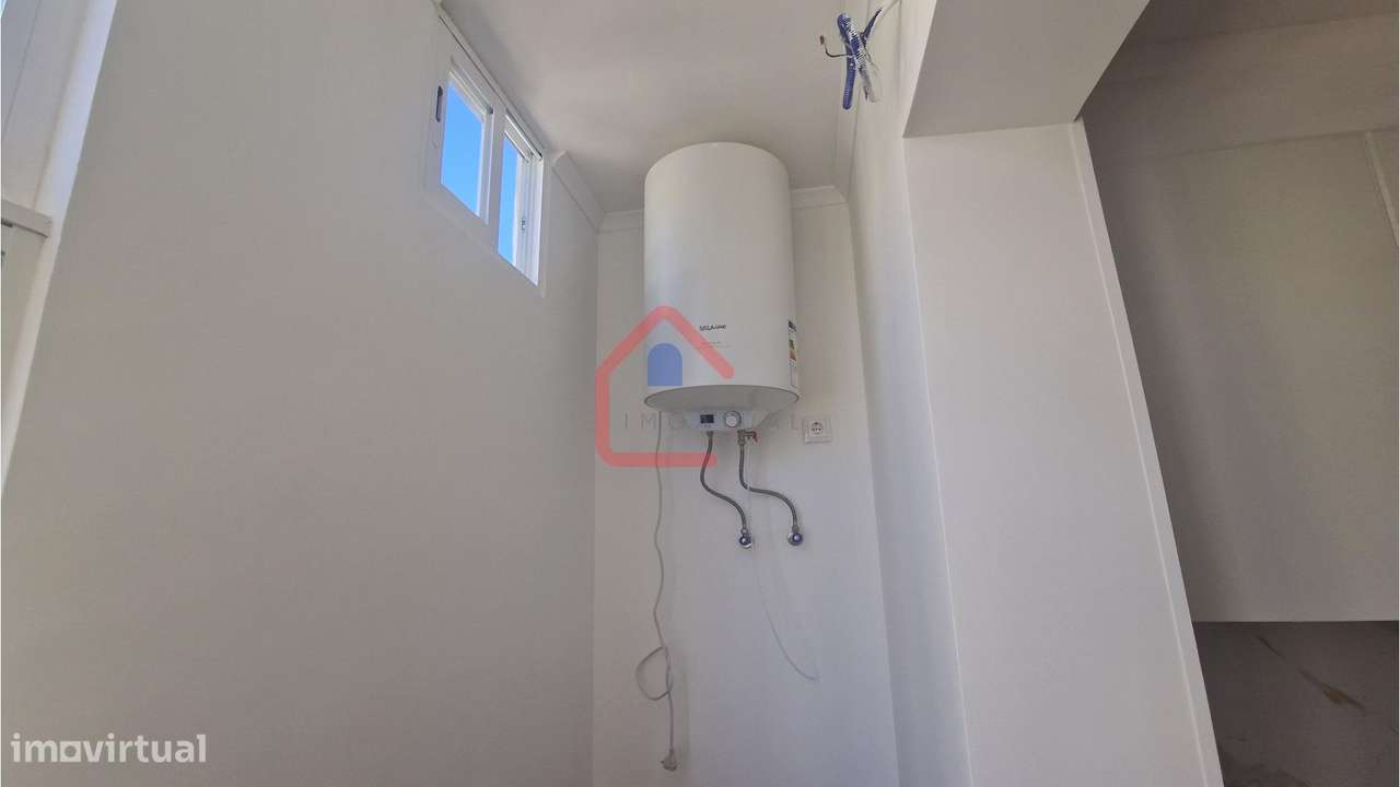 Apartamento T2 em Portugal-11