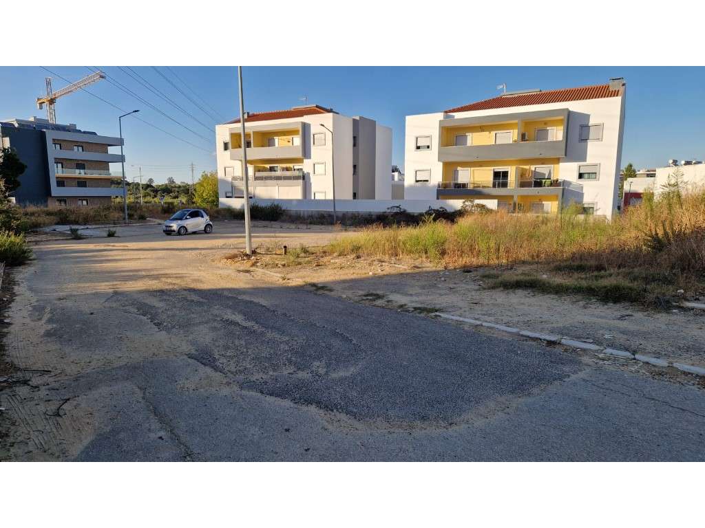 Terreno Urbano para construção de Moradia Quinta da Amizade - Grande imagem: 3/10