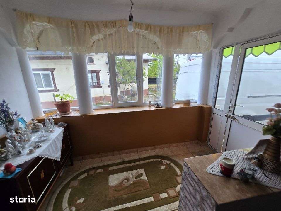 Casa cu Teren intravilan 1500 mp, Centrala termica, Poiana Lacului --7