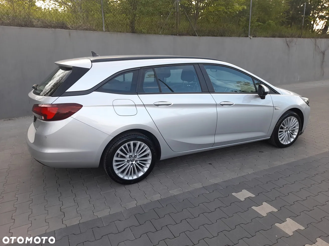 Opel Astra 1.6 D (CDTI DPF ecoFLEX) Start/Stop Edition - 12