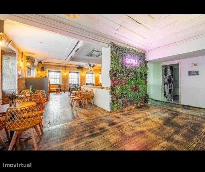 Bar em trespasse | Santo tirso 
78.000 € — Oportuidade Imperdivel - Grande imagem: 4/12