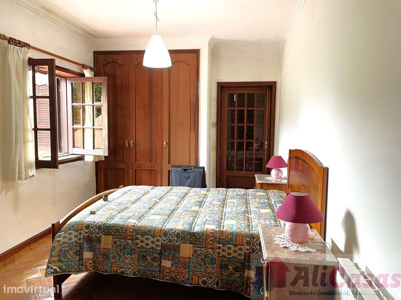 Vivenda Isolada C/ 2.719m2 de Terreno-33