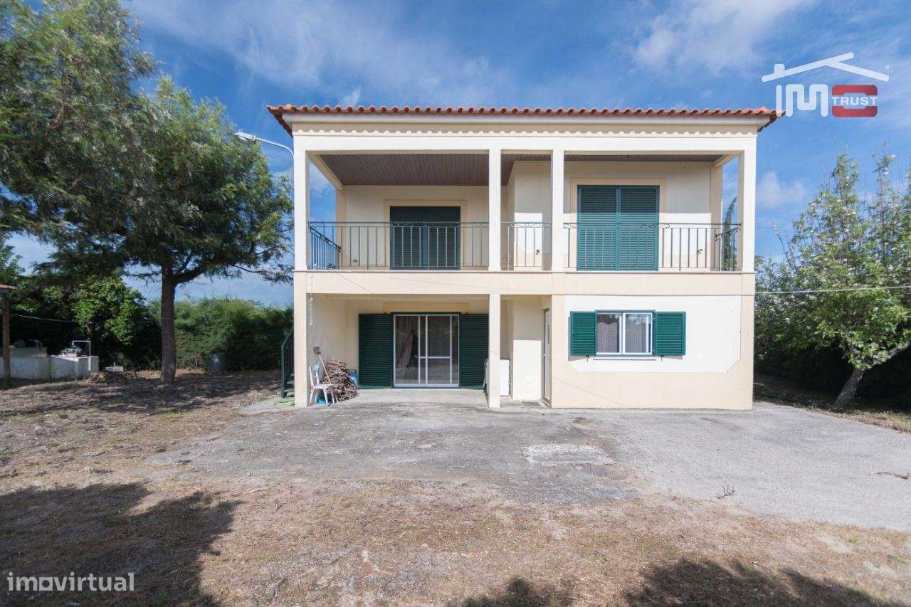 EXCELENTE MORADIA T5 COM 2 PISOS EM CANEIRAS SANTAREM - Grande imagem: 2/27