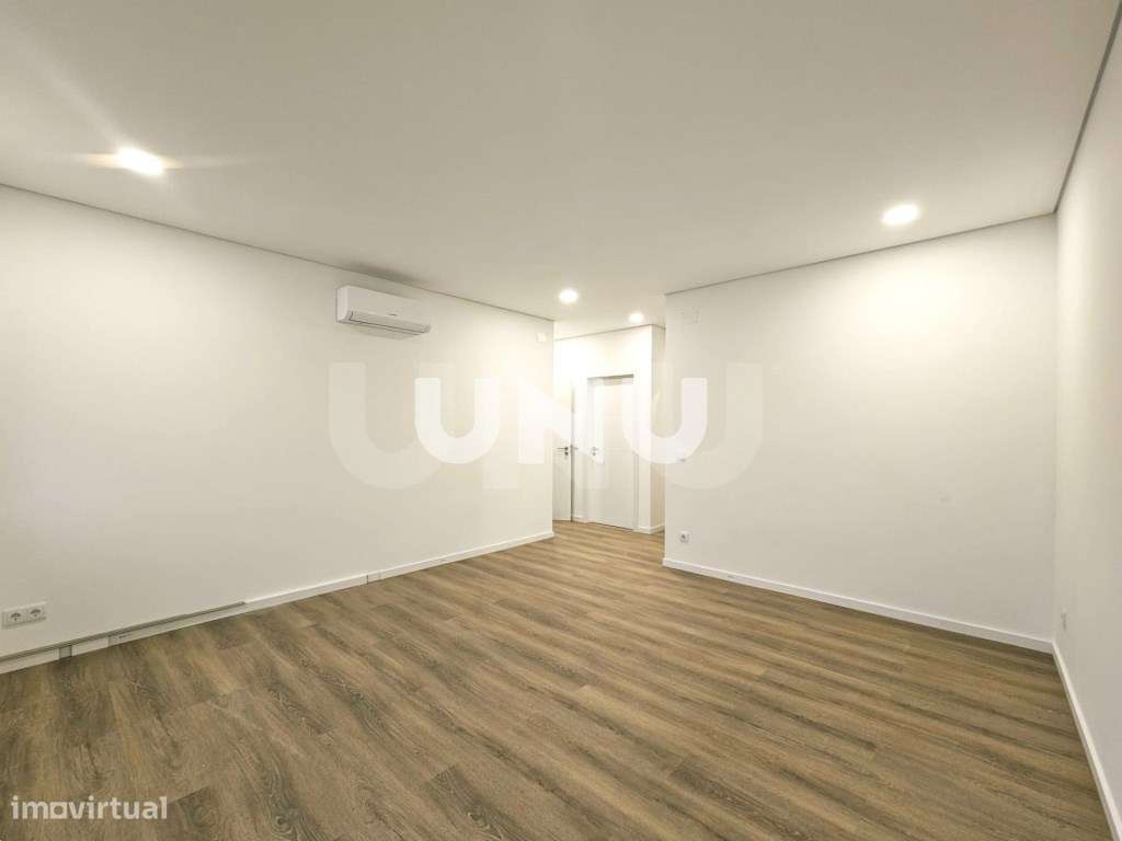 Apartamento T2 - Totalmente Renovado-7