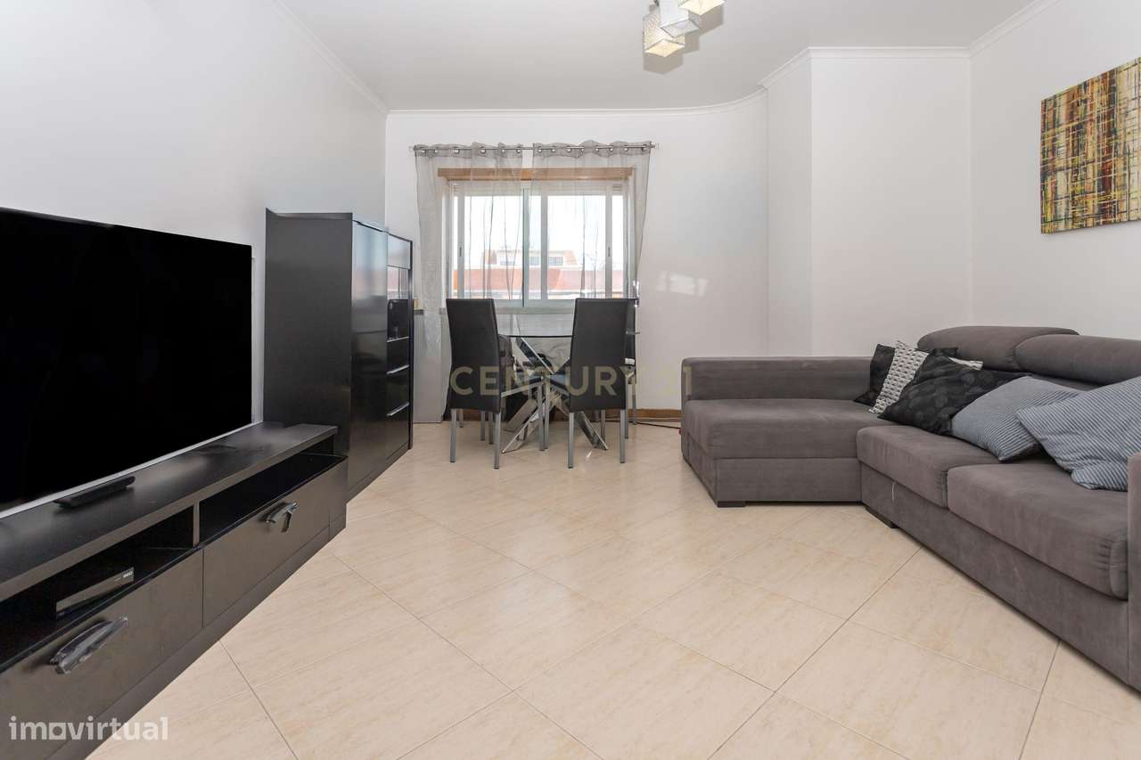 Apartamento de 3 assoalhadas em Palhais, Charneca de Caparica - Grande imagem: 4/35