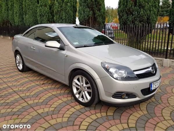 Opel Astra III GTC 1.9 CDTI Cosmo - 7