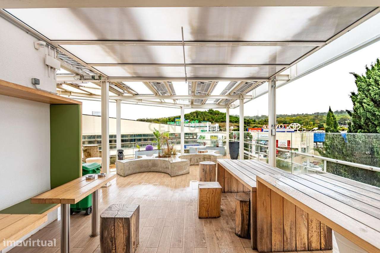 Edifício de escritórios moderno em Carnaxide, Oeiras-25