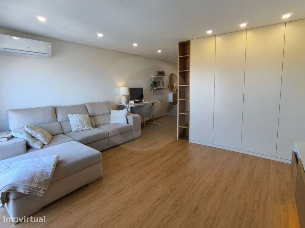 T2 Duplex com Terraço em 1ª Linha de Mar em Vila do Conde-3