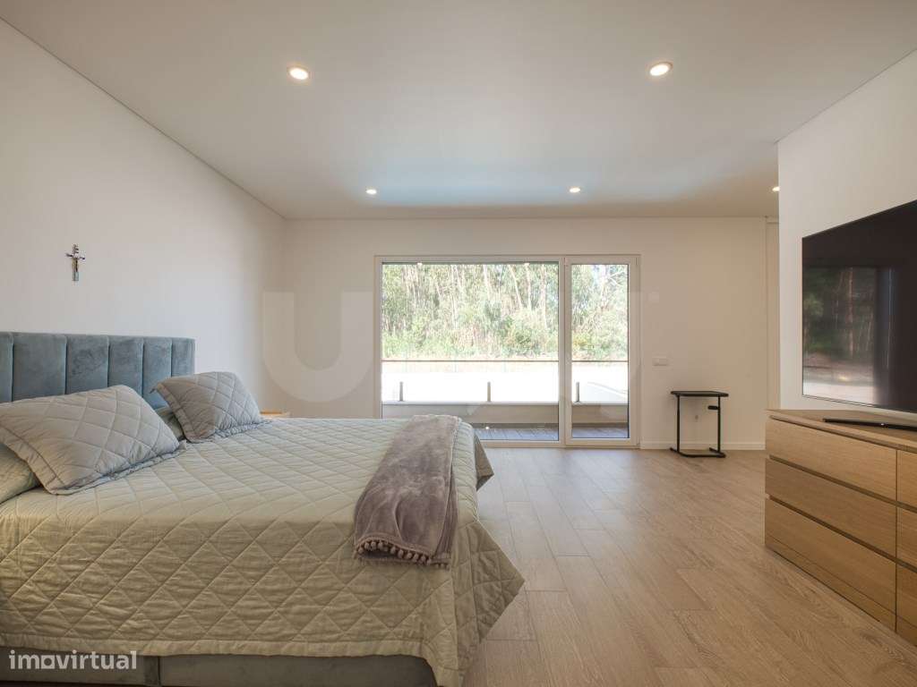 Moradia Moderna com Piscina Privada, para venda, Óbidos - Grande imagem: 4/45