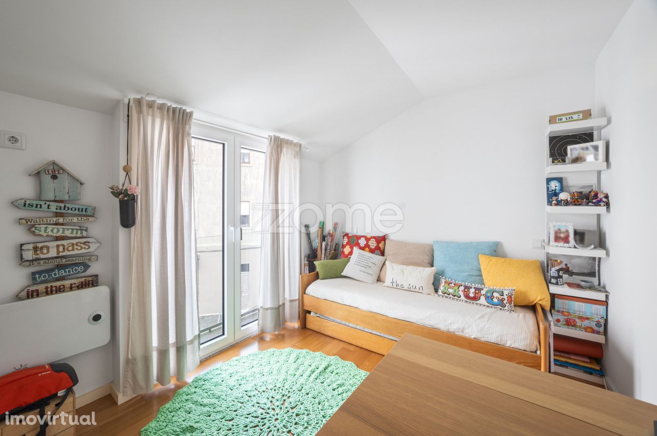 Apartamento T3, duplex, com lugar de garagem, para venda em Matosinhos