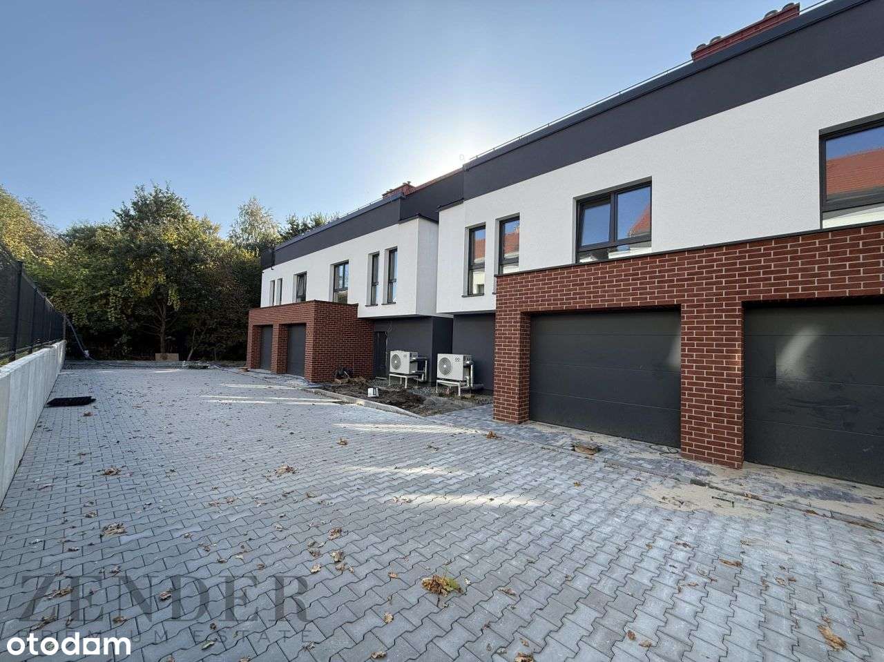 5 sypialni + salon, dostęp do kolejki miejskiej-5