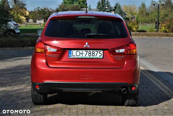 Mitsubishi Outlander - 16