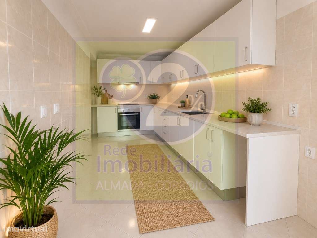 T3 Renovado em Almada, Pronto habitar-0